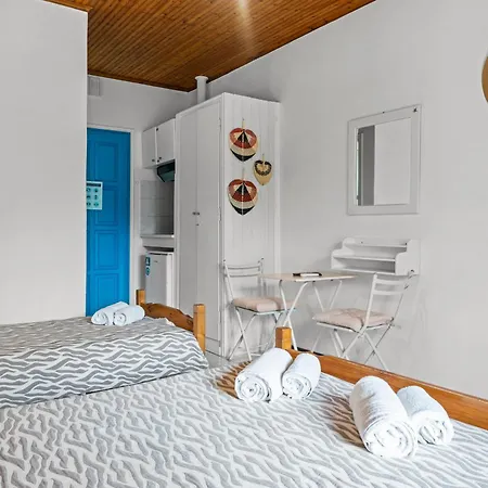 Oceanis 3* Mikros Gialos