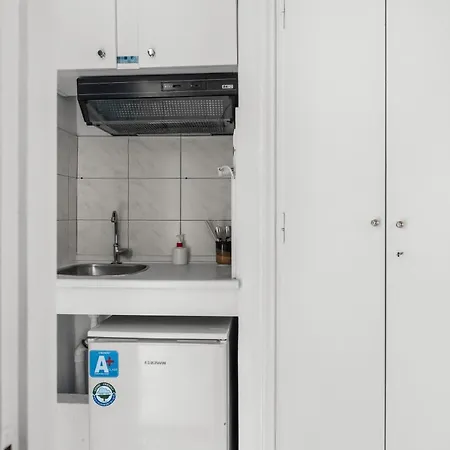 Oceanis Mikros Gialos